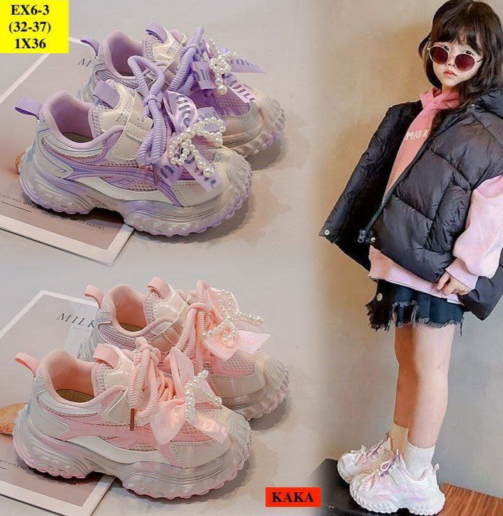 کتونی بچگانه minmin اورجینال فوق العاده سبک و راحت